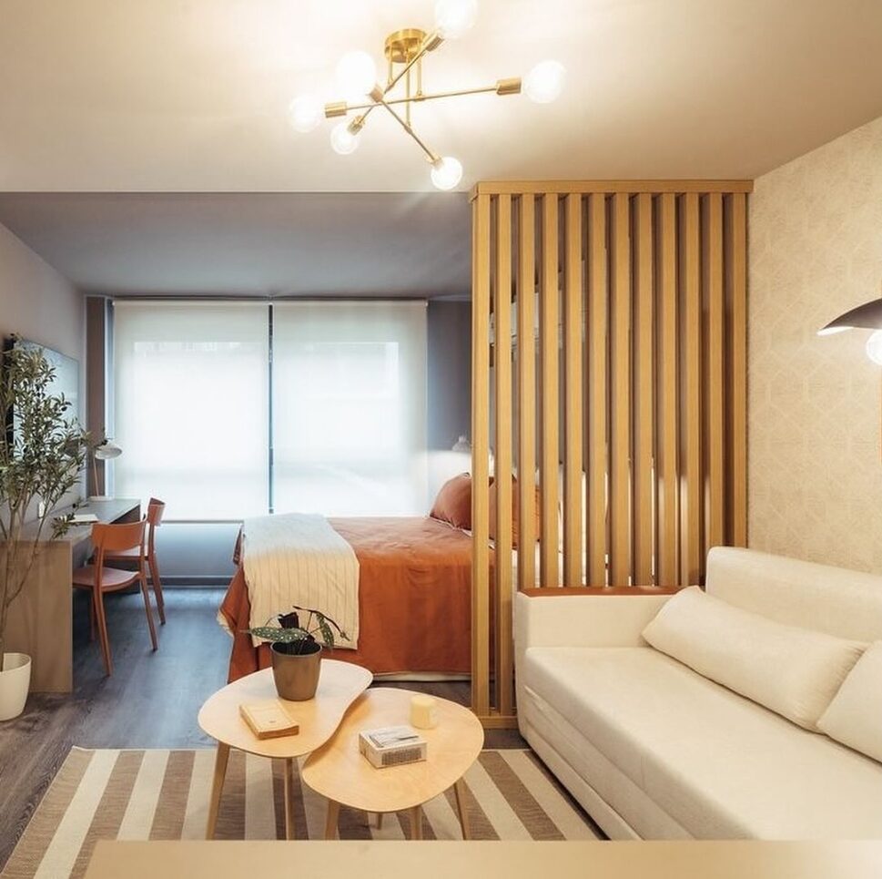 Breeze separando dormitorio y sala