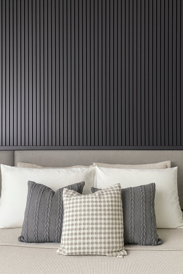 Room with BTO slatted panels